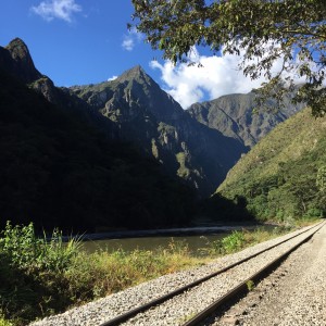 hiking the inca train tracks www.mollyontheroad.com